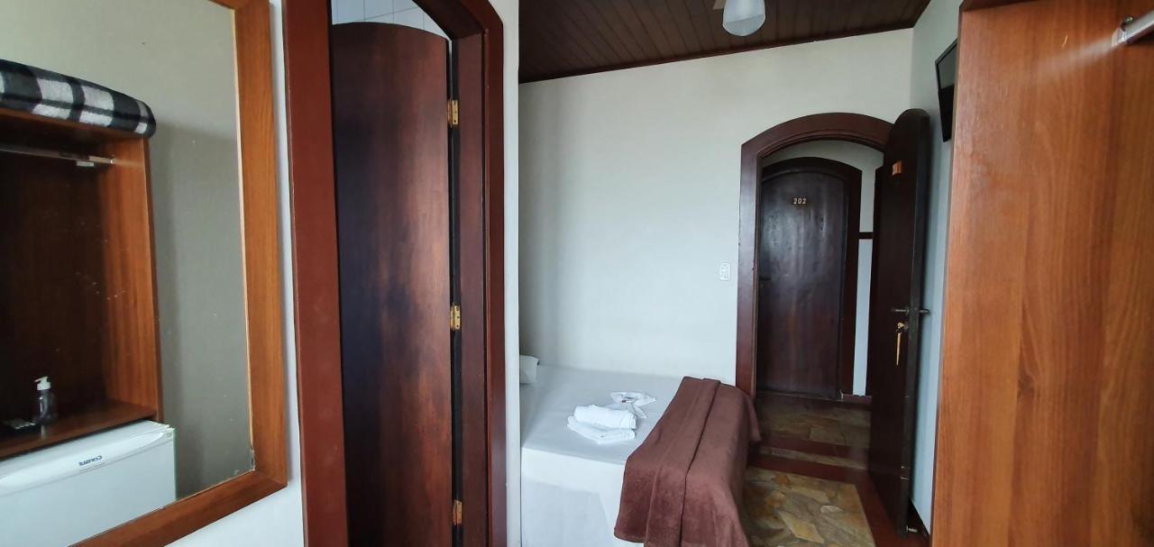 Casa Blanca Pousada Hotel Sao Lourenco  Habitación foto